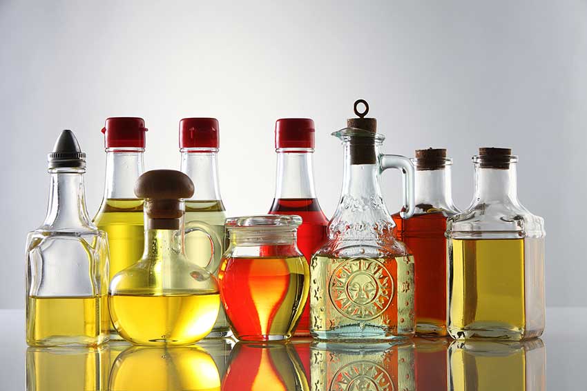 What's the Difference Between Vegetable Oil & Olive Oil? Cater Oils